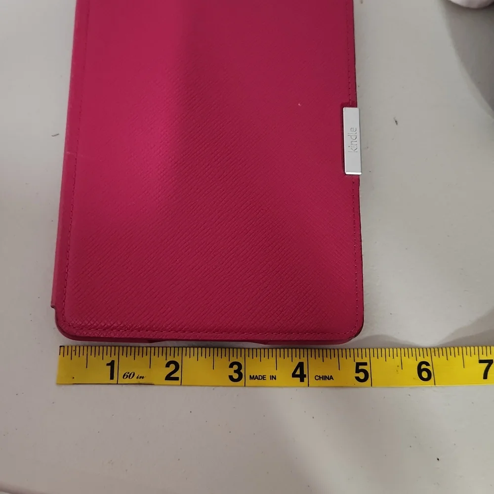 Kindle Case Textured Raspberry Color Magnetic Closure - Picture 6 of 8